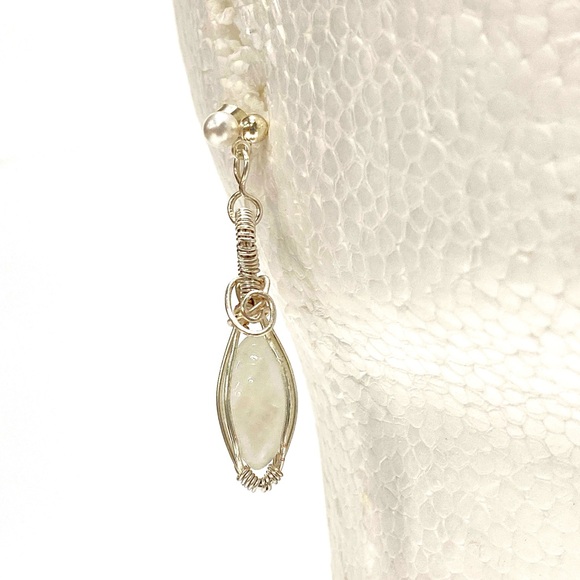 HANDMADE Elegant Genuine Moonstone Hand Wrapped Dangle Earrings, Gift for Her - Picture 5 of 8